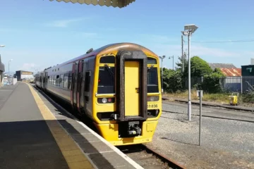 Machynlleth to Pwllheli Train