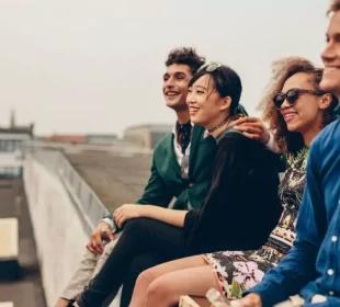 Relationships and Social Life: Balancing Lifestyle for Meaningful Connections
